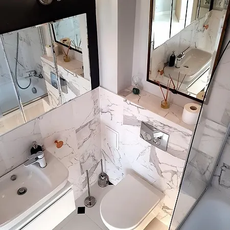 Appartement Roommate Politechnika Lwowska R.a. *